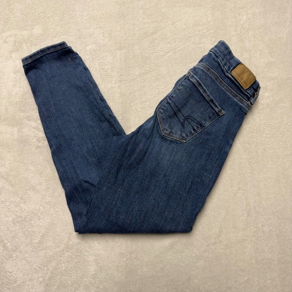 American Eagle Outfitters Denim - American Eagle Next Level Stretch Skinny Jeans Dark Wash Size 0 Regular Blue